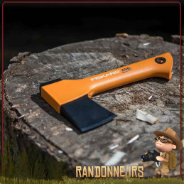 Hachette Bushcraft X5 Fiskars et randonnée légère pour le bivouac en foret