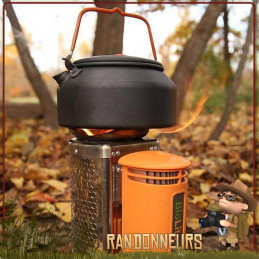 réchaud bois CampStove 2 Biolite convertir la chaleur en électricité pour recharger batterie nomade et téléphone portable